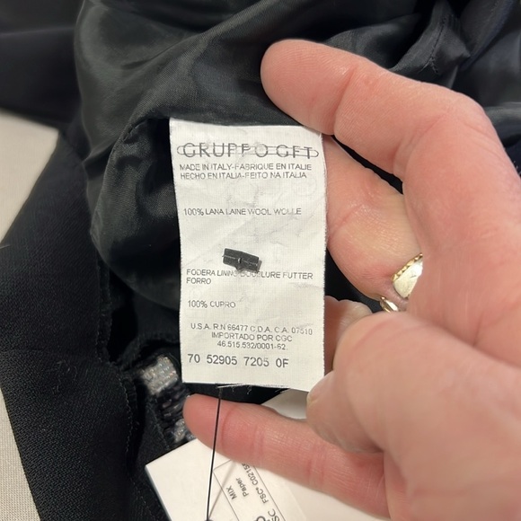 Valentino Black Wool Pull Over Beaded Accent Blouse Size 12 - Picture 11 of 14